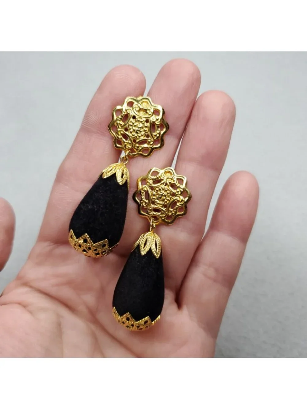 Vintage Clip On Earring Lot Statement Gold Tone Black Gray Enamel 4pr READ